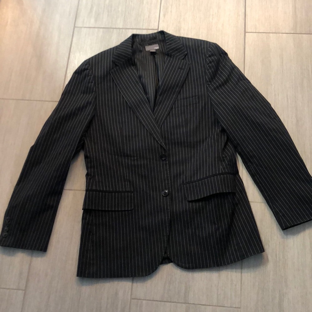 Men’s pinstripe blazer
